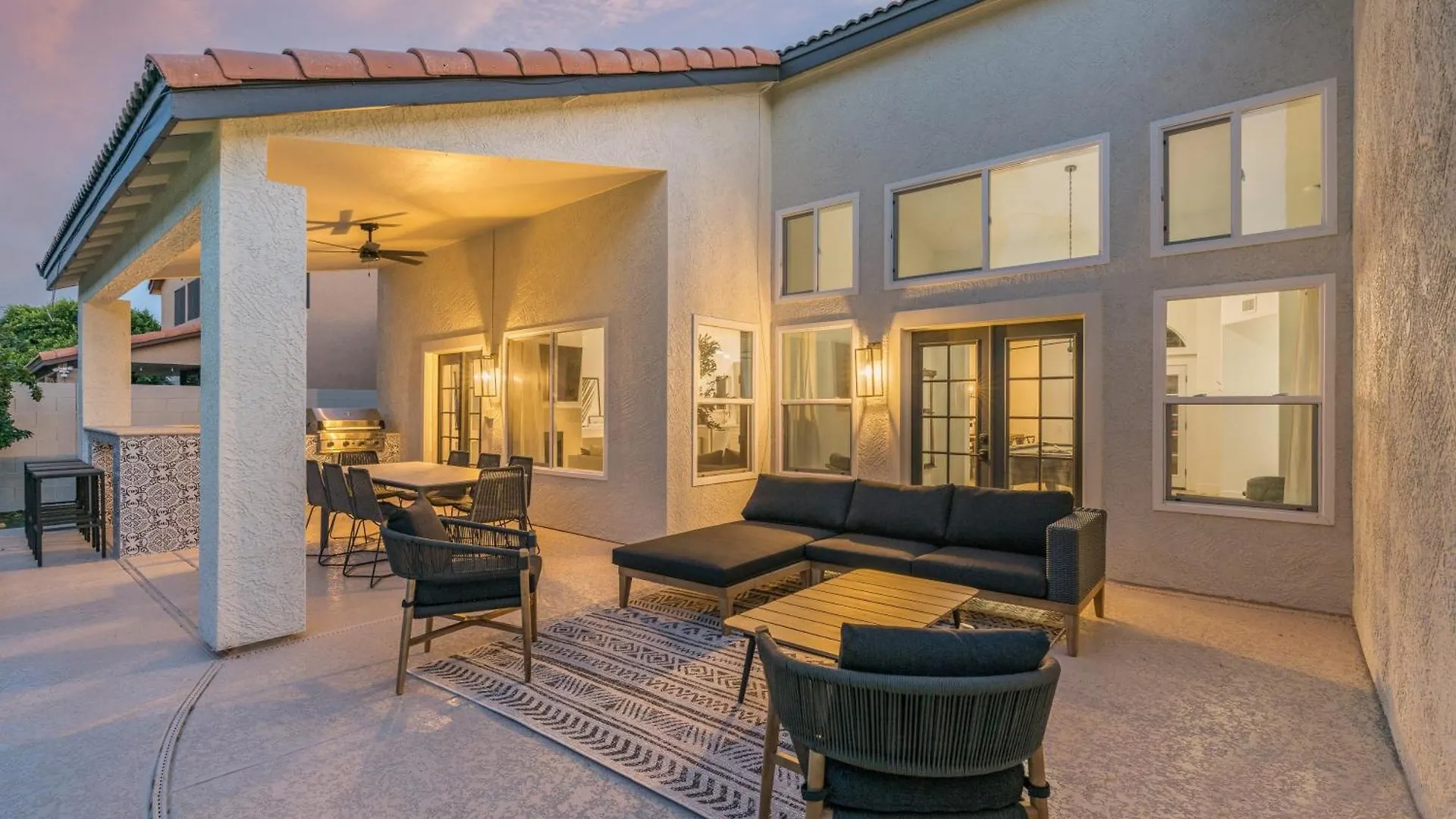 Black Palm Sparkling Pool Pool Table Close To Kierland Entertainment Newly Designed Beauty Phoenix ABD