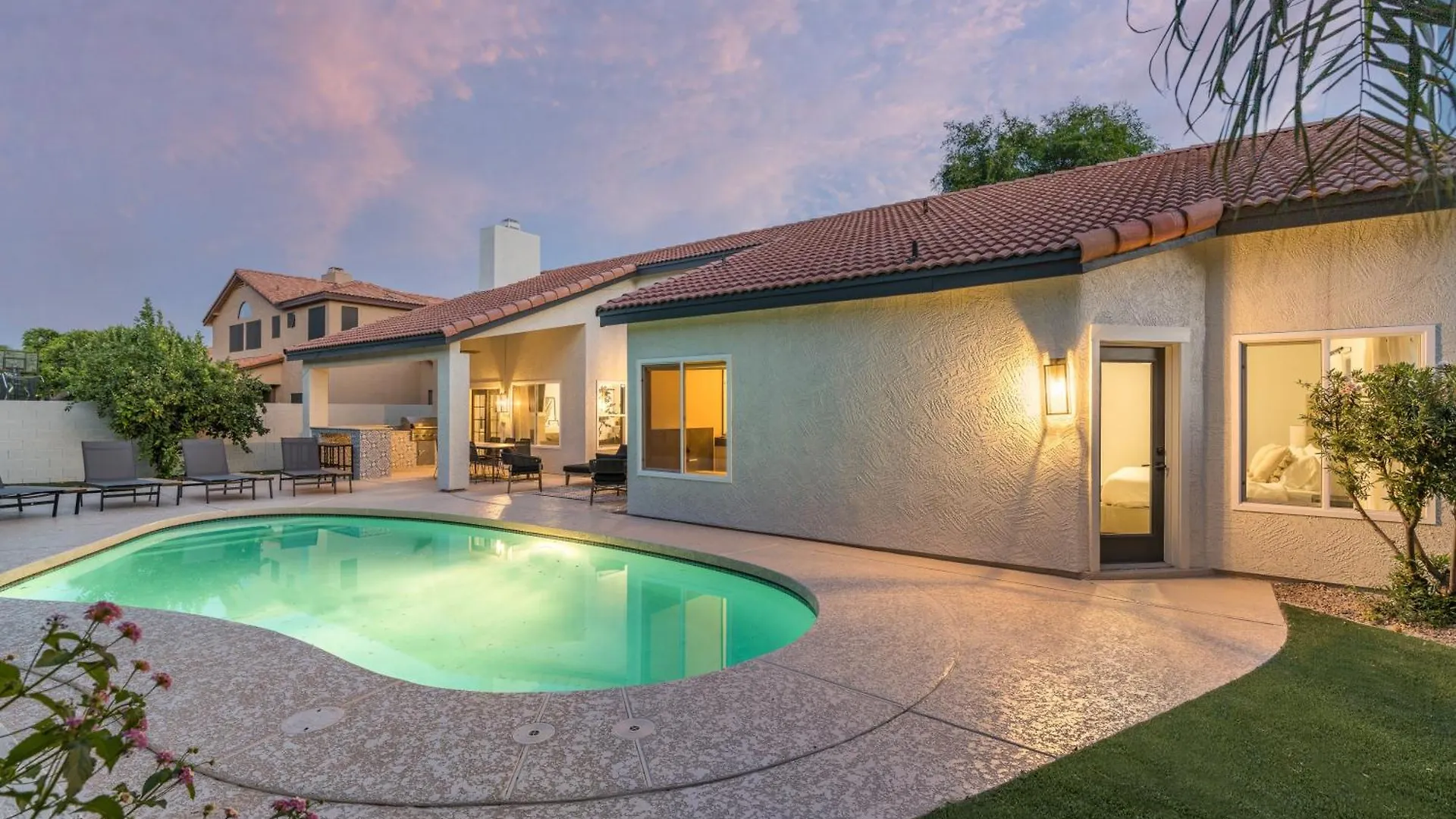 Black Palm Sparkling Pool Pool Table Close To Kierland Entertainment Newly Designed Beauty Phoenix